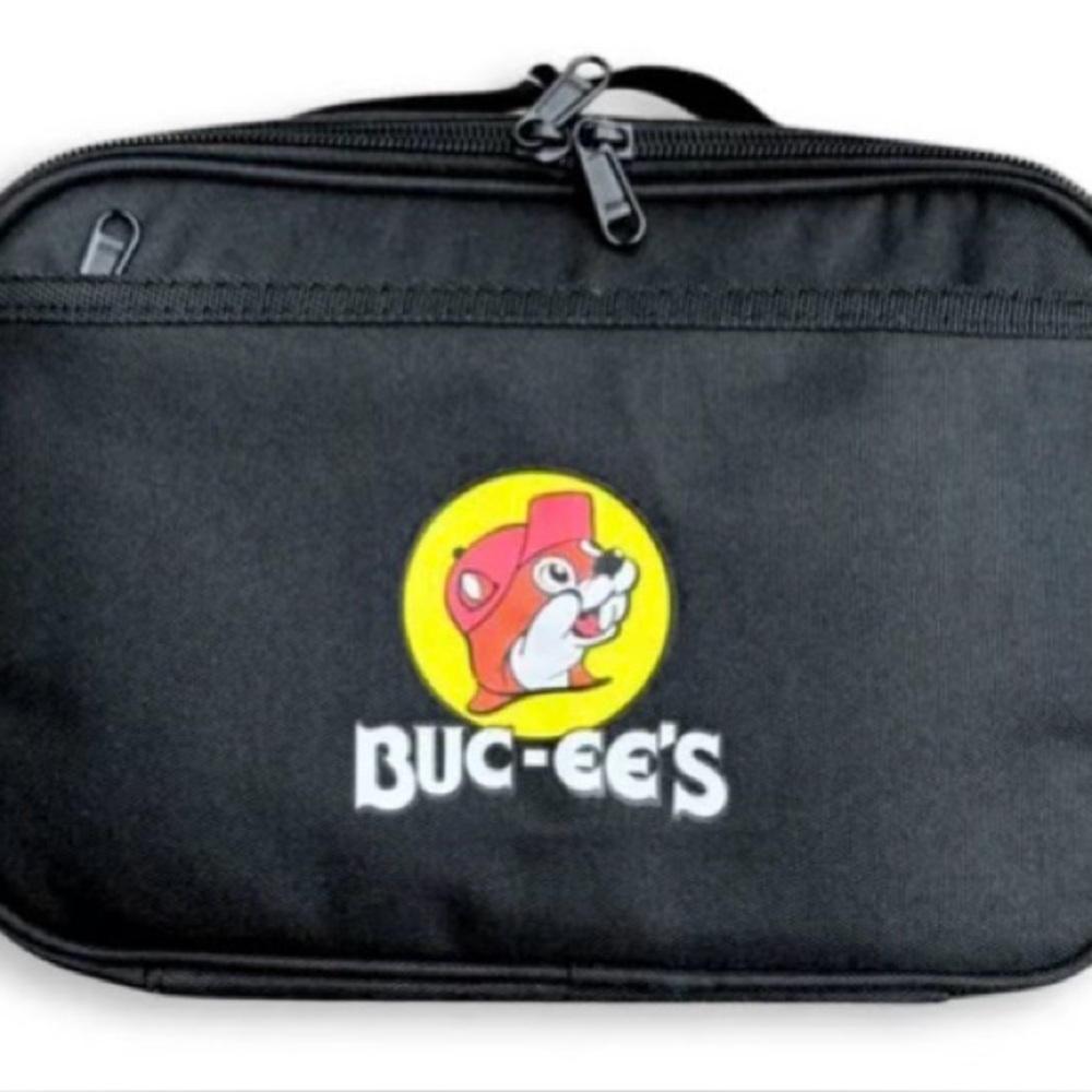 Buc-ee's Black Travel insulated lunch bag. Back2School
